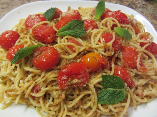 seared cherry tomato pasta